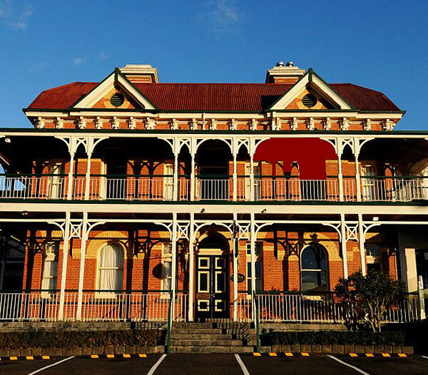 Old England Hotel