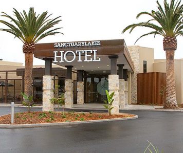 Sanctuary Lakes Hotel