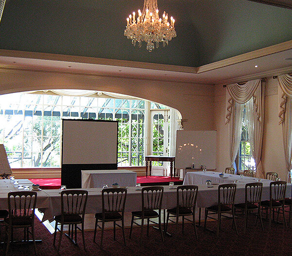 Overnewton Castle - Garden & Historic Weddings
