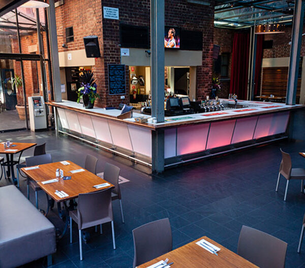 Royal Melbourne Hotel - Large CBD